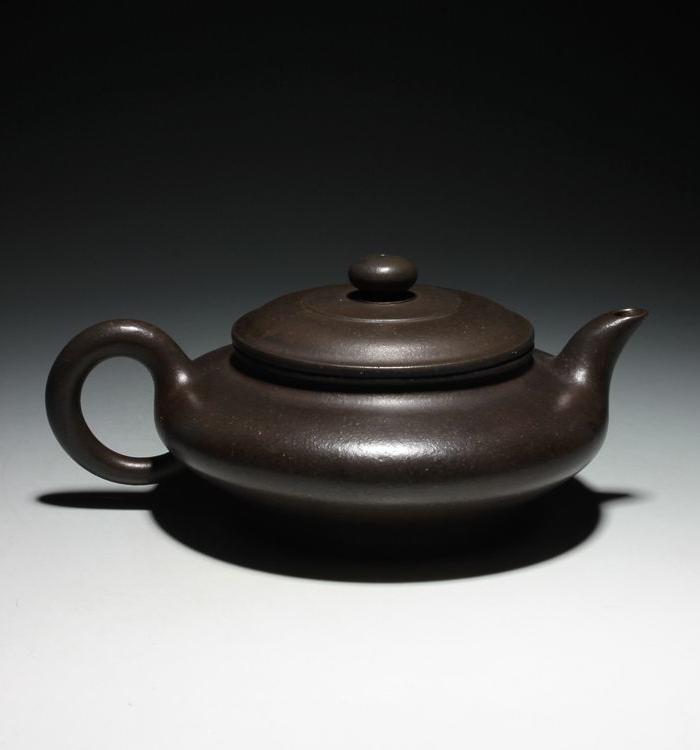 宜兴紫砂壶 癸丑岁次 时大彬 独孔虚扁壶_宜兴