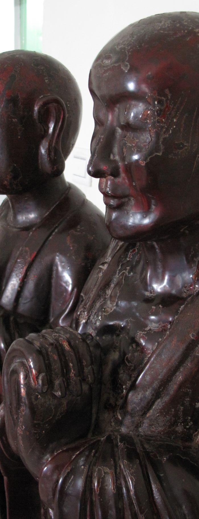 明 阿难、迦叶罗汉像(木胎泥金漆器 )_明 阿难、