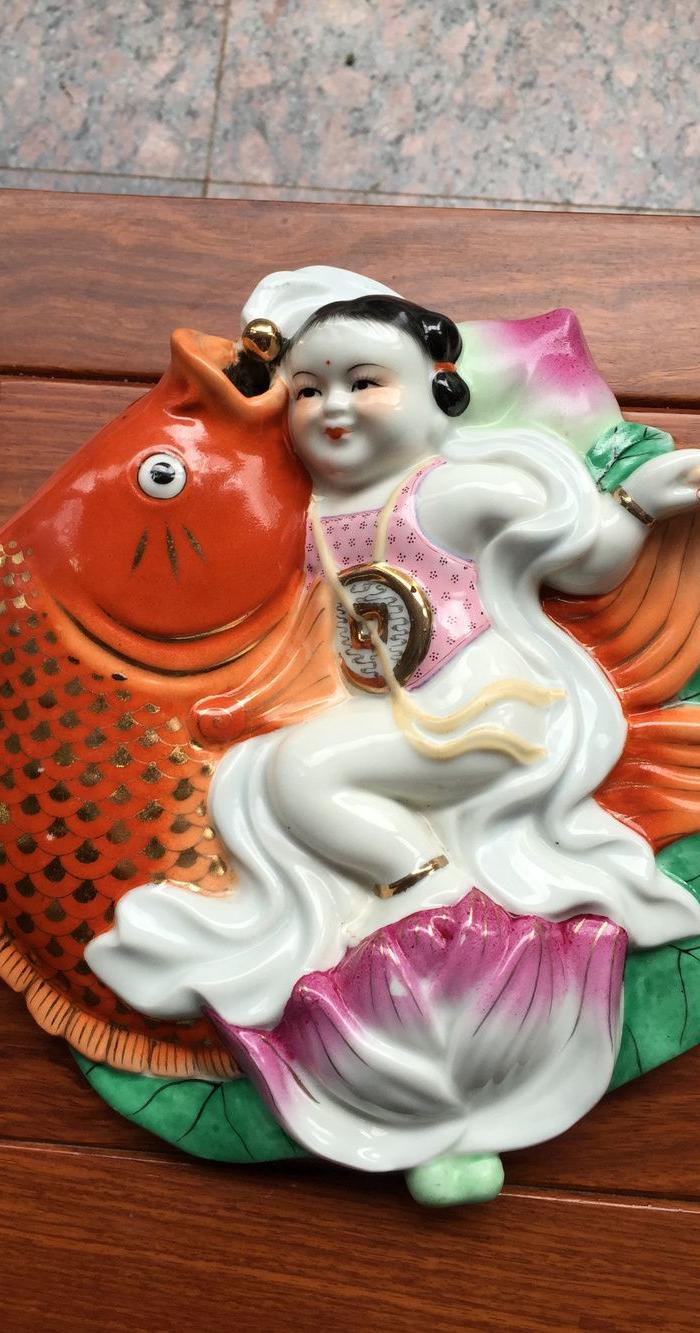 德镇瓷器收藏品文革时期景德镇雕塑瓷厂金童玉