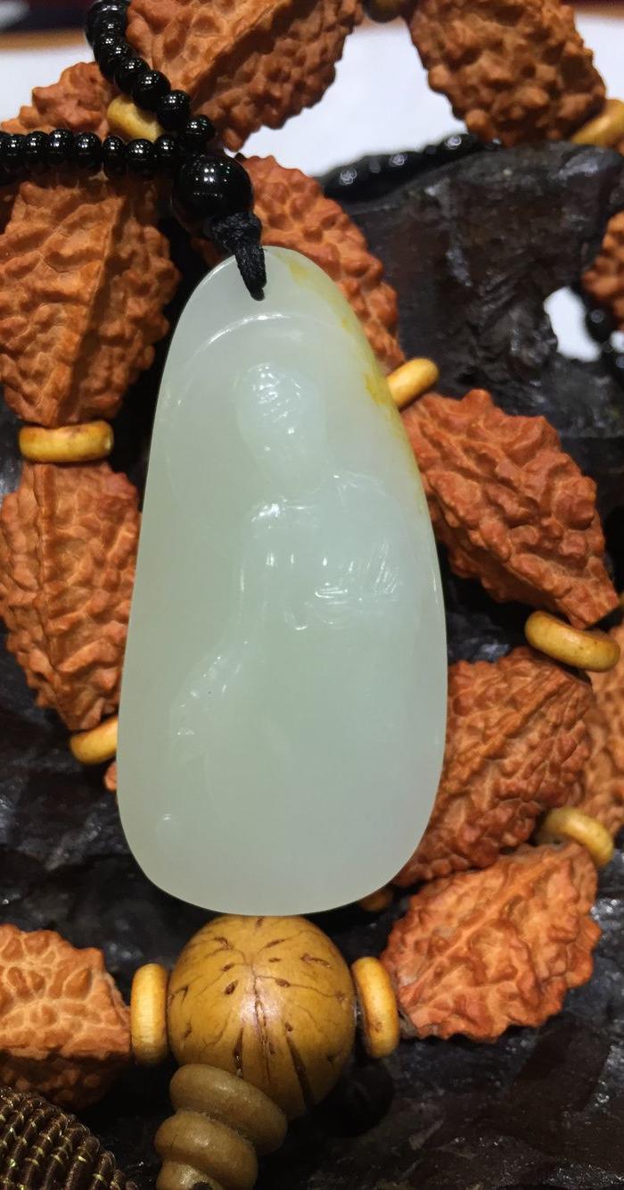 A24、 新疆和田白玉籽料精雕观音牌子_A24、