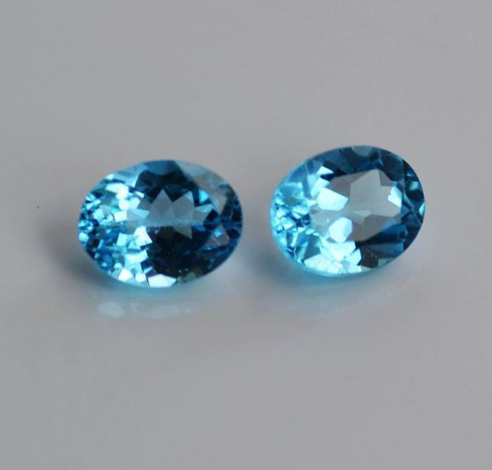 【托帕石】巴西天然瑞士蓝托帕石一对 共5克拉