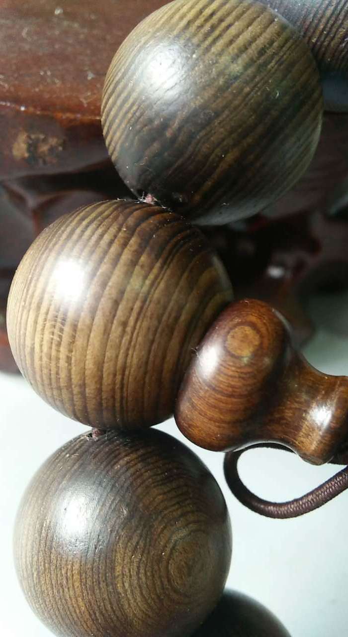 广西土沉香,开云沉香黑料奇楠沉黑料手串_广西