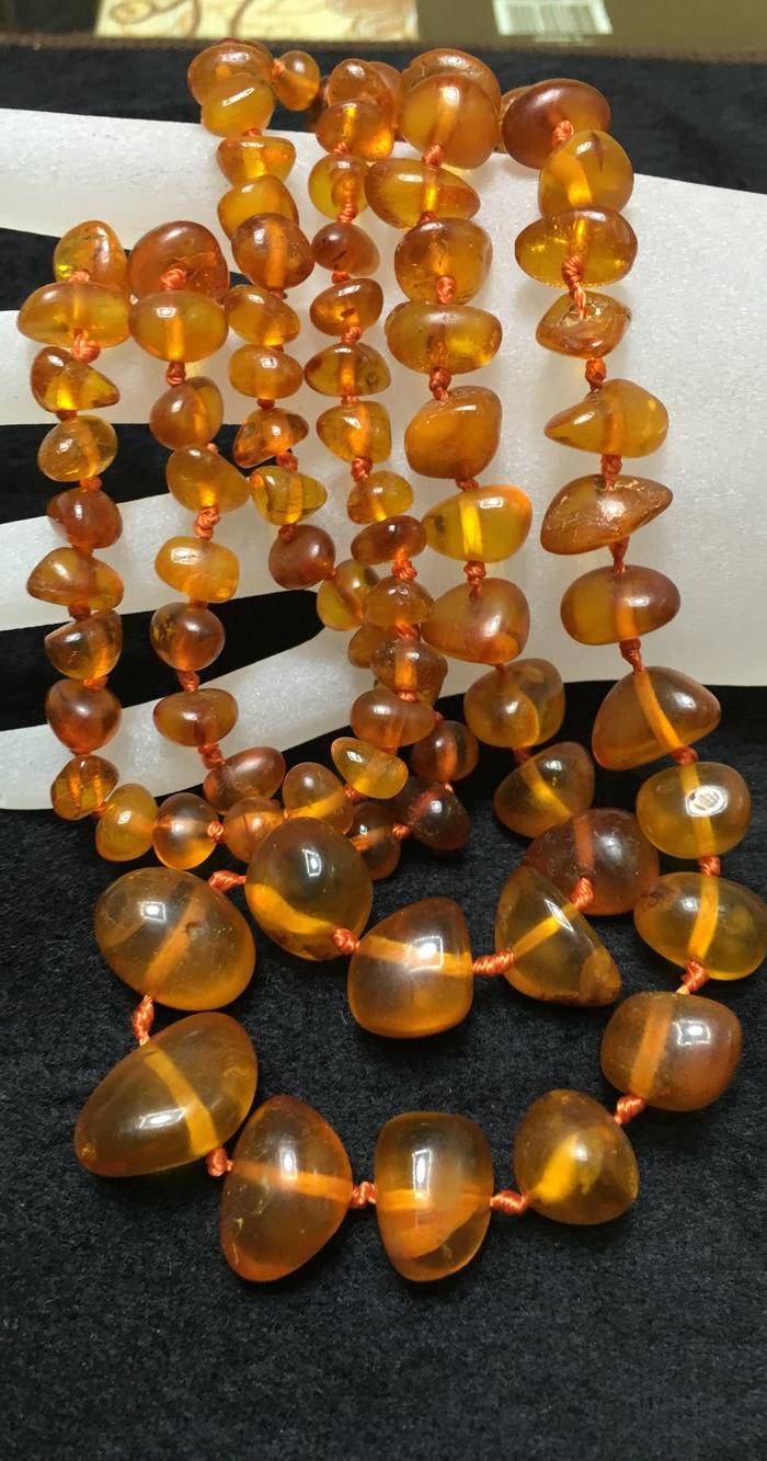 天然爆老随形琥珀珠毛衣链47.29克(D5494028