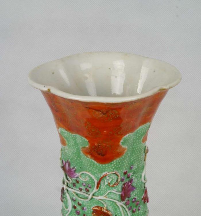 【英国承翰堂藏品】清乾隆 珍珠地广彩外销细