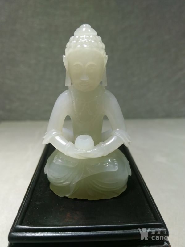 清代和田玉佛龛佛像