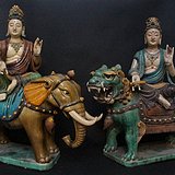 三彩文殊骑青狮与普贤骑象