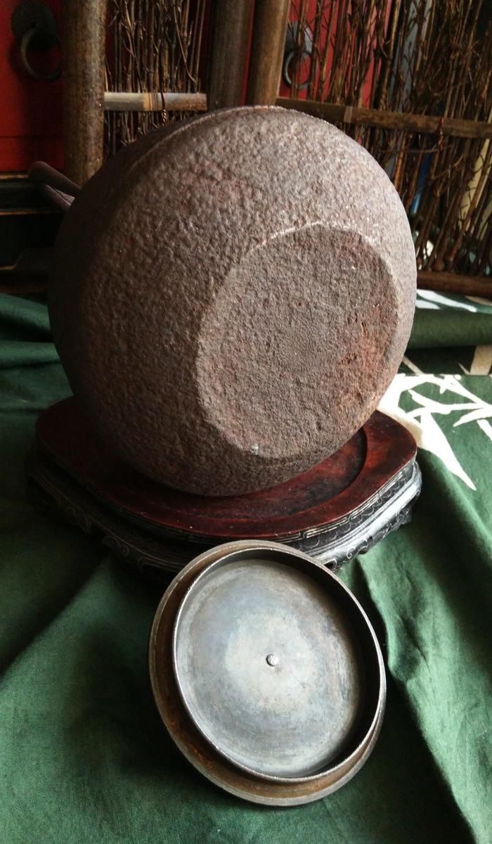 450-日本茶道铁壶-大正时期平肩玉露霰纹斑紫