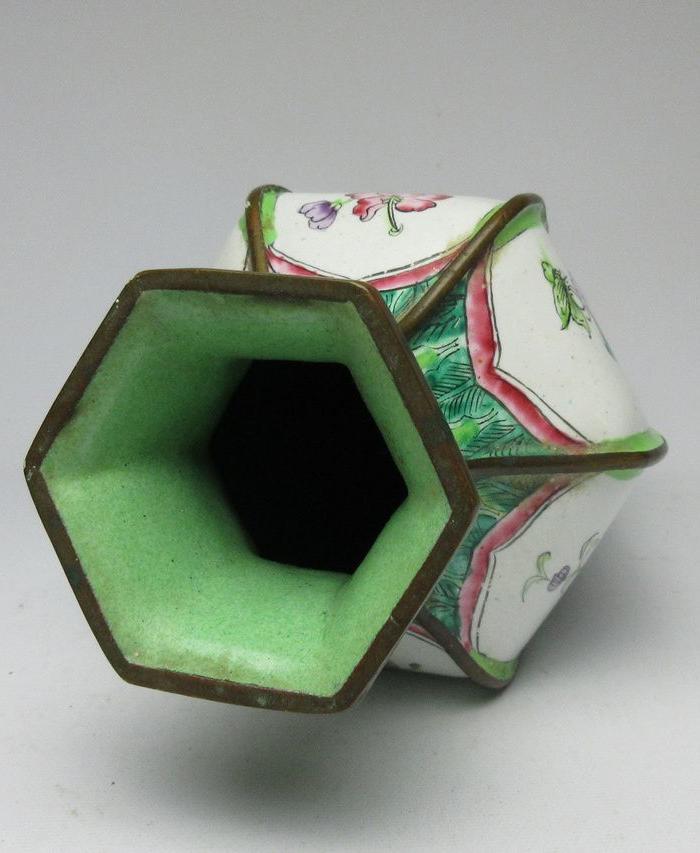 CK263铜胎珐琅彩花卉纹六角瓶_CK263铜胎珐