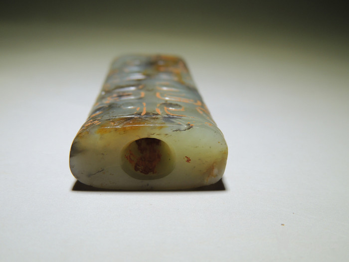 华夏古玩城 玉器 高古 > 西 周兽面纹籽料玉勒子  年代:商周 品相:全