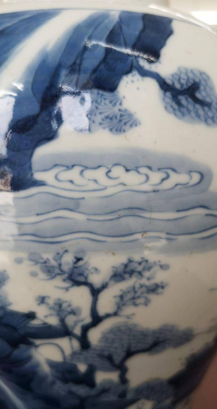 描述: 康熙青花敞口梅瓶,高36公分,树叶图片