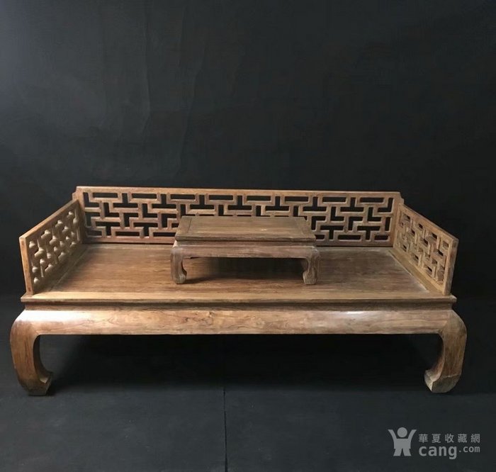 黄花梨罗汉床
