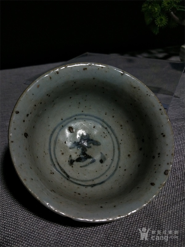 华夏古玩城 瓷器 明清 > 民窑明代青花碗                    描述