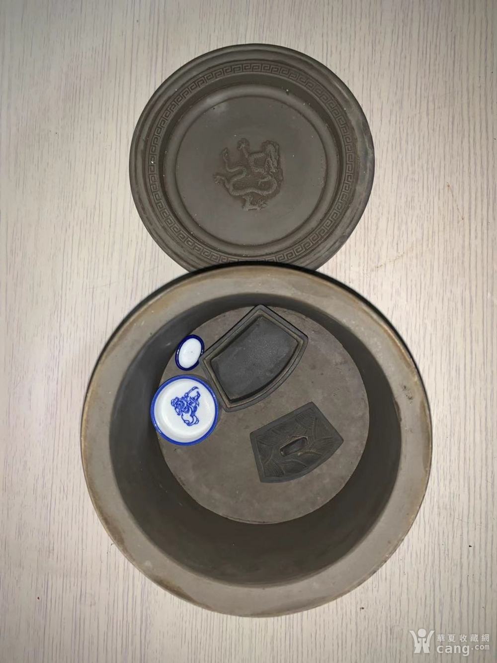 苏州《蒋泉林》官窑制九龙纹蟋蟀盆
