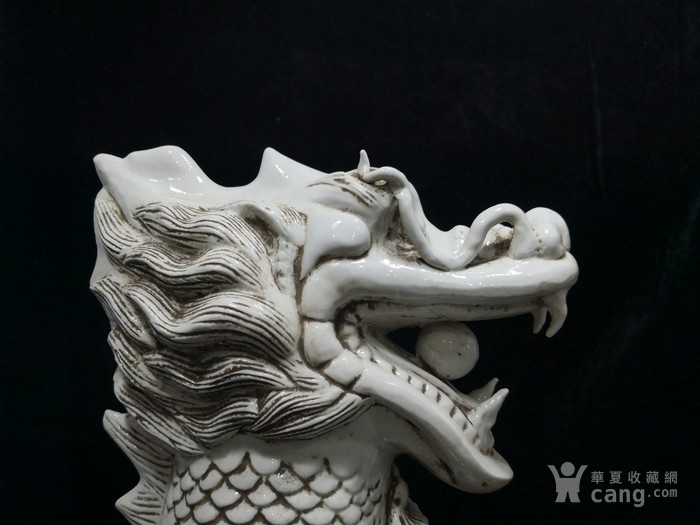 王炳荣xiangya白浮雕龙头鱼身神兽一对