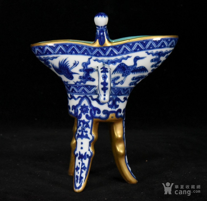 q代乾隆青花描金仙he纹高脚酒盏
