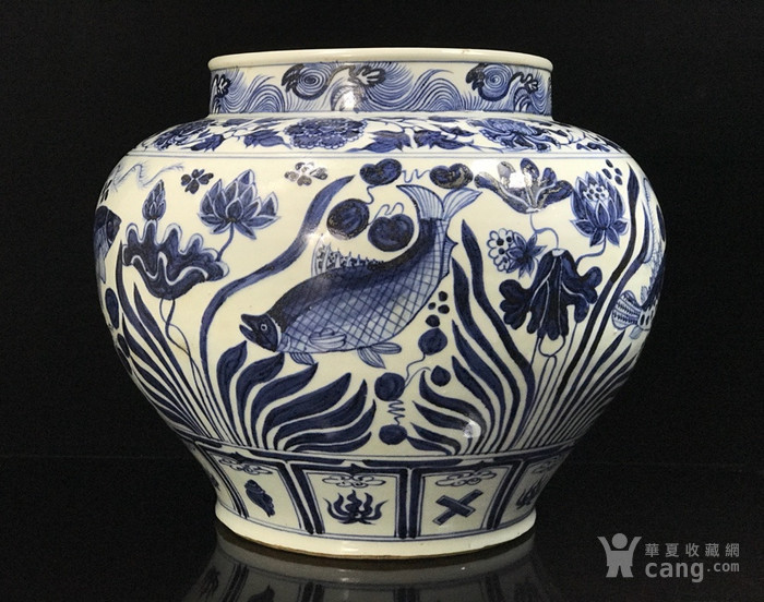 华夏古玩城 瓷器 其它 > 元青花鱼藻纹罐                    描述