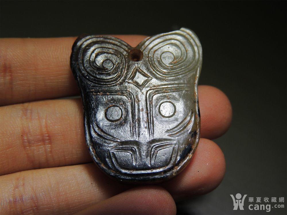 古玉老玉/和田玉受沁/一枚**兽面纹小玉佩/精美双面工