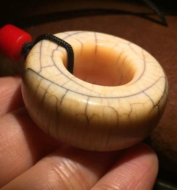 清代爆老完美满笑纹丫圈