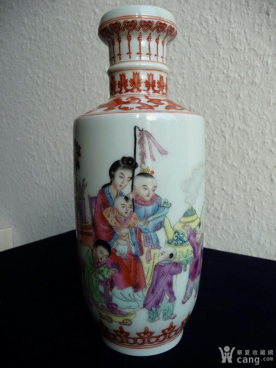 清代"大清光绪年制"粉彩婴戏图棒槌瓶