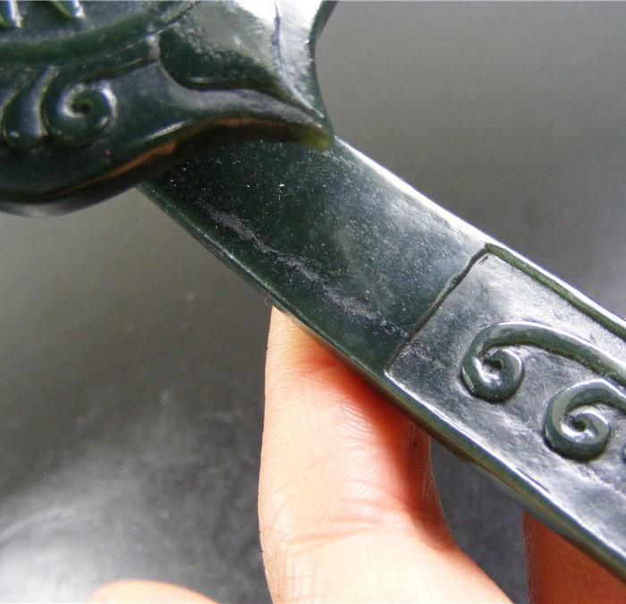 摆设不错新工正宗和田碧玉浅浮雕花卉福字大如意摆件(2号实价)