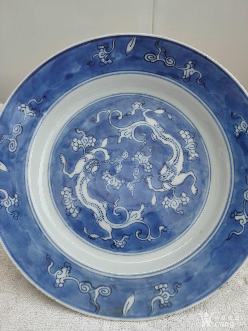 康熙青花底留白龙纹盘2