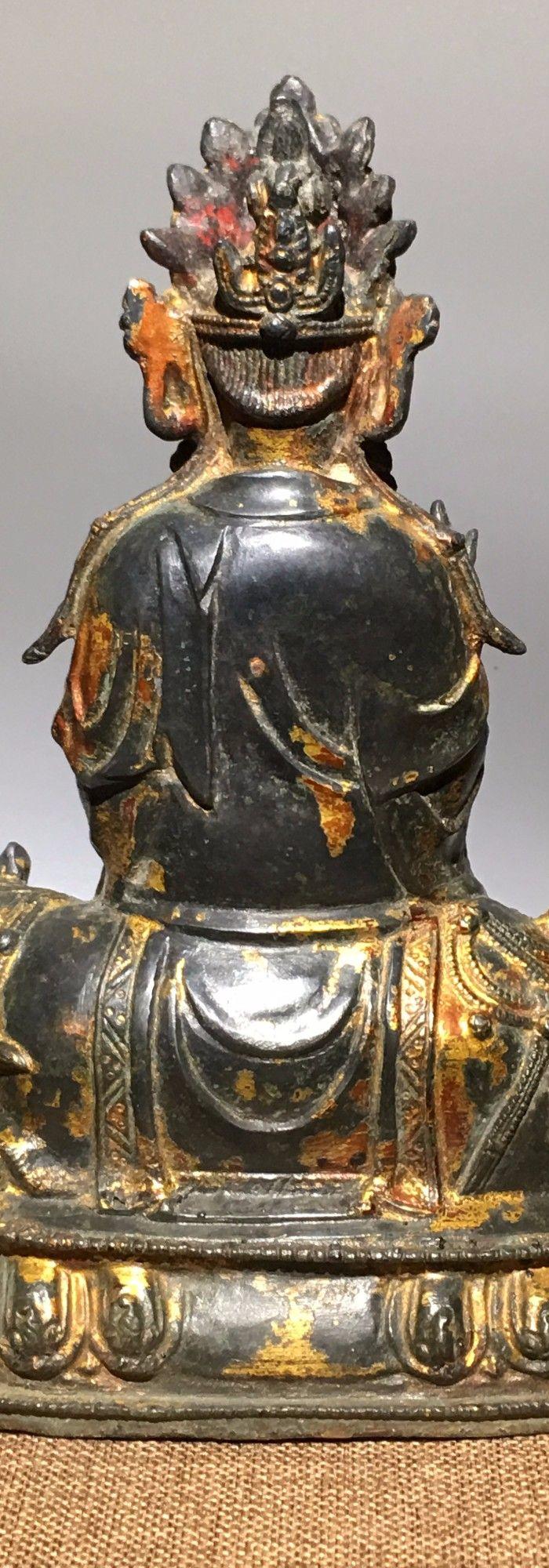 明代漆金文殊菩萨