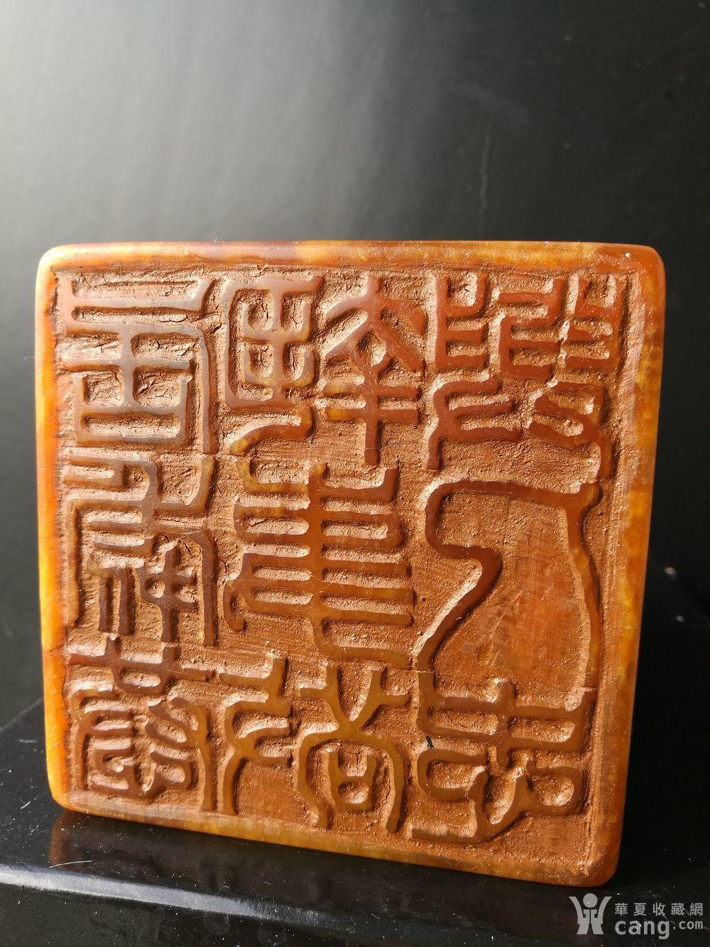 民国,张大千作/寿山田黄石/ 狮钮闲章:2930克