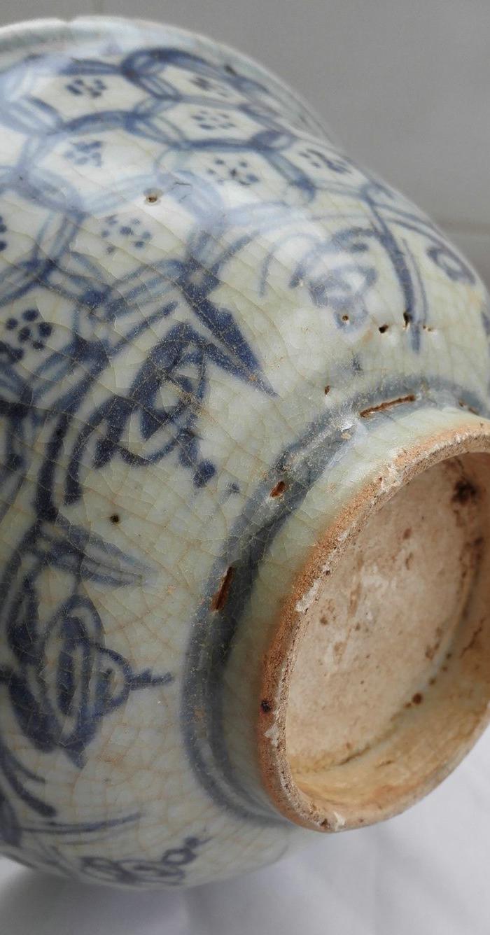 明空白期青花龟背纹碗