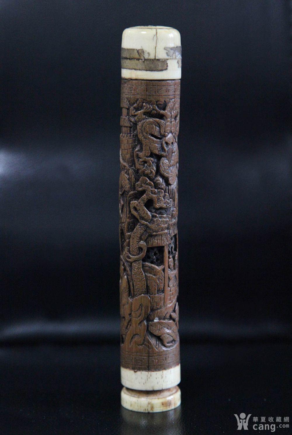 欧洲回流清代襄骨质口底竹雕人物故事香筒