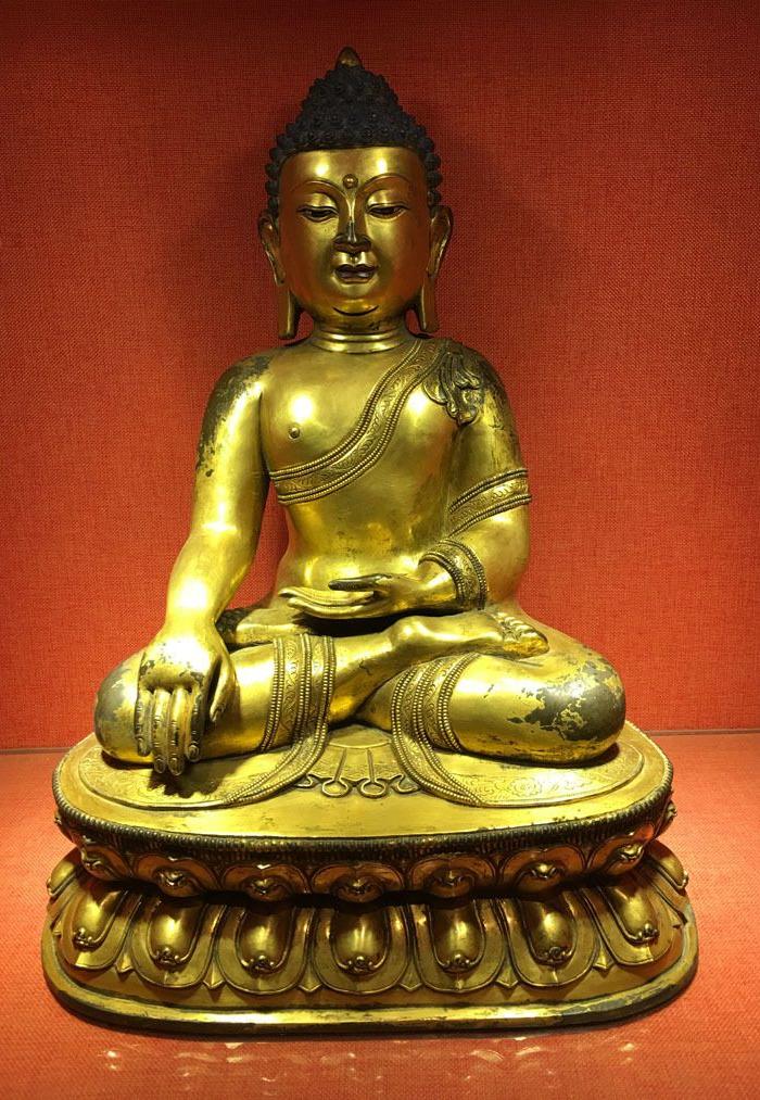 全品老货清代早期传世全鎏金释迦牟尼佛像一尊