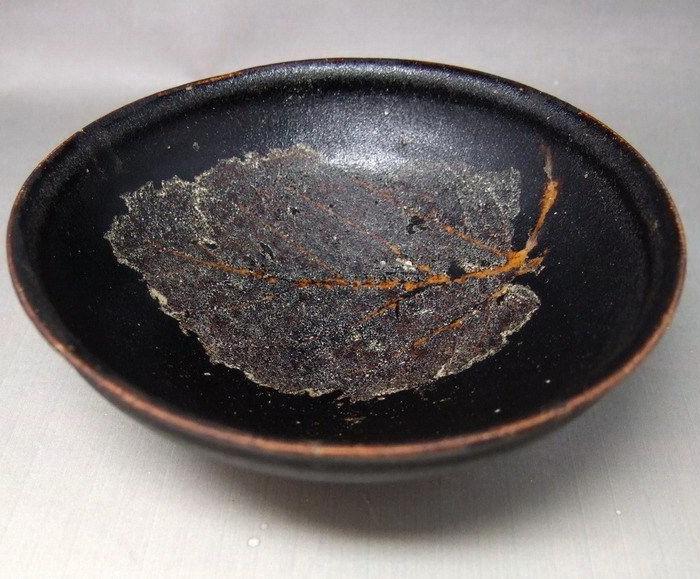 宋 吉州窑木叶纹茶盏