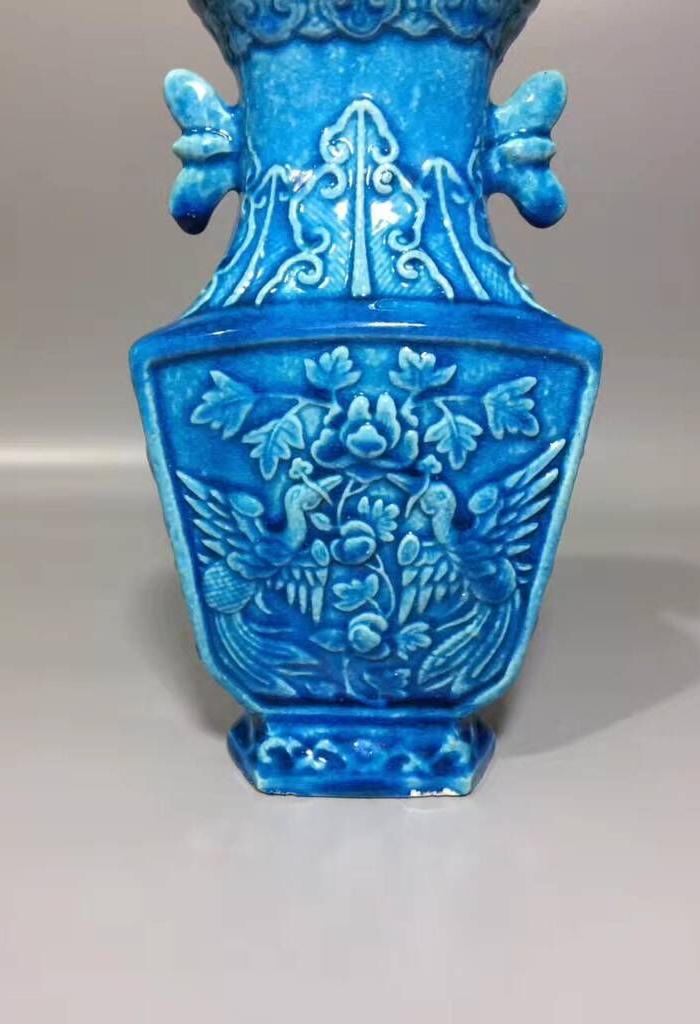 民国孔雀蓝凤穿花瓶