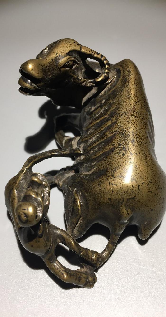 老铜牛文房镇纸