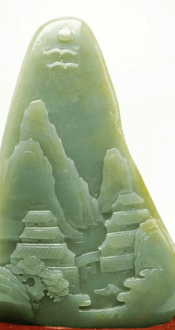 天然新疆和田玉籽料鸭蛋青锦绣河山大玉摆件!送证书