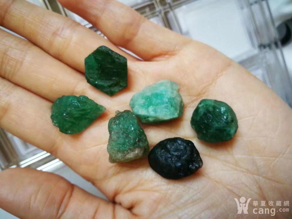 天然祖母绿原石 104克拉