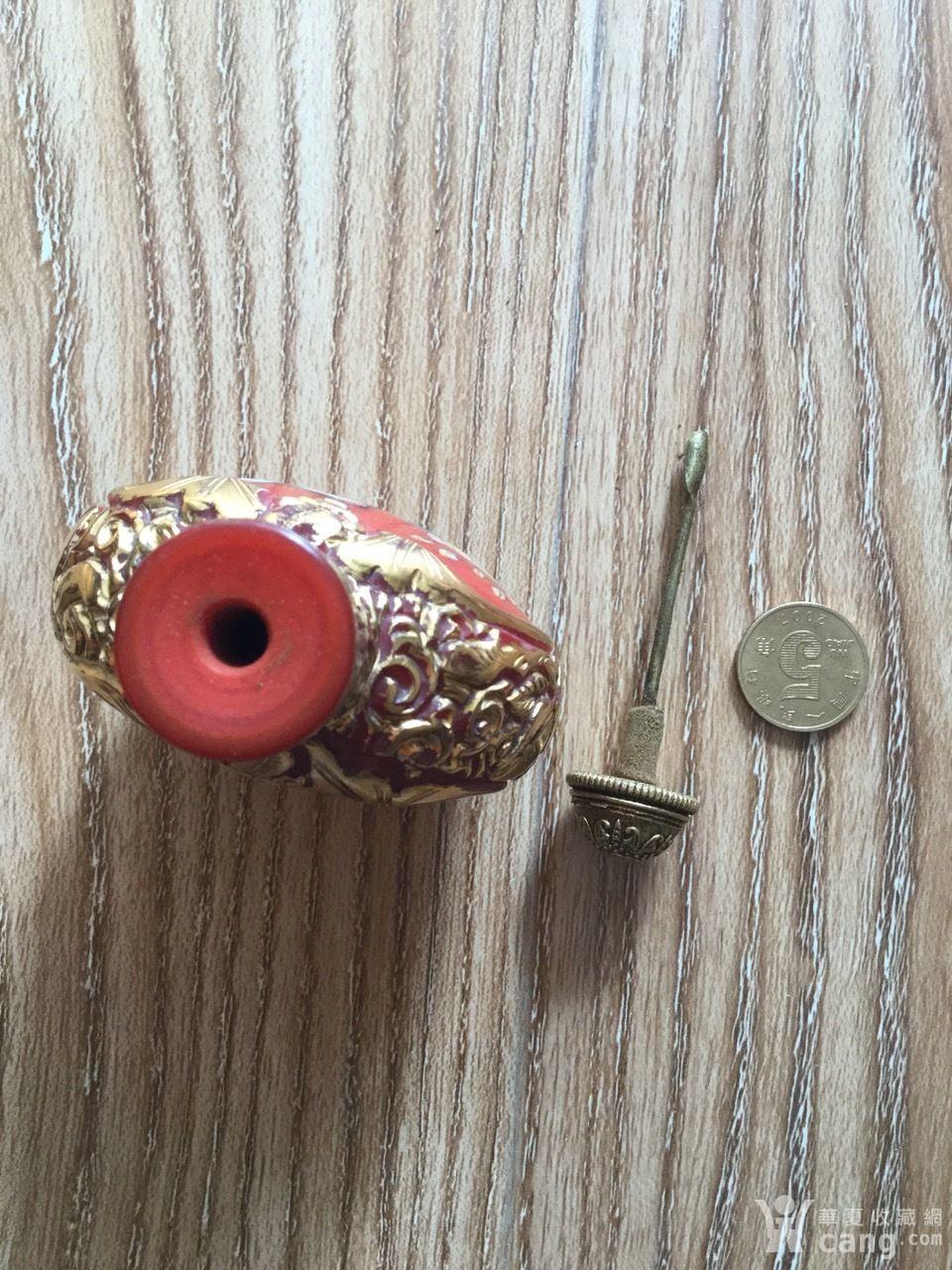 乾隆年间红珊瑚鼻烟壶