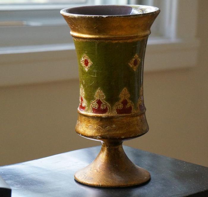 华夏古玩城 瓷器 其它 > 40年代意大利佛罗伦萨大花瓶 艺术类别:粉彩