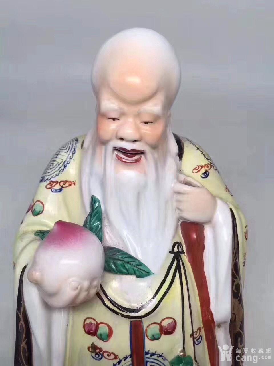 解放初期 粉彩人物瓷塑寿星献桃