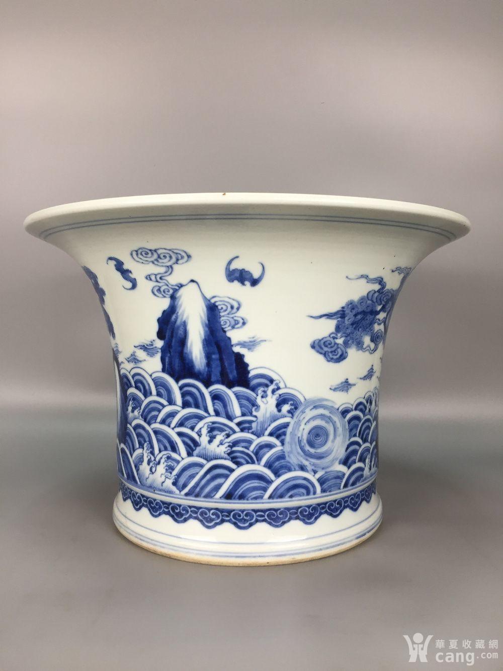 青花福山寿海纹大花盆