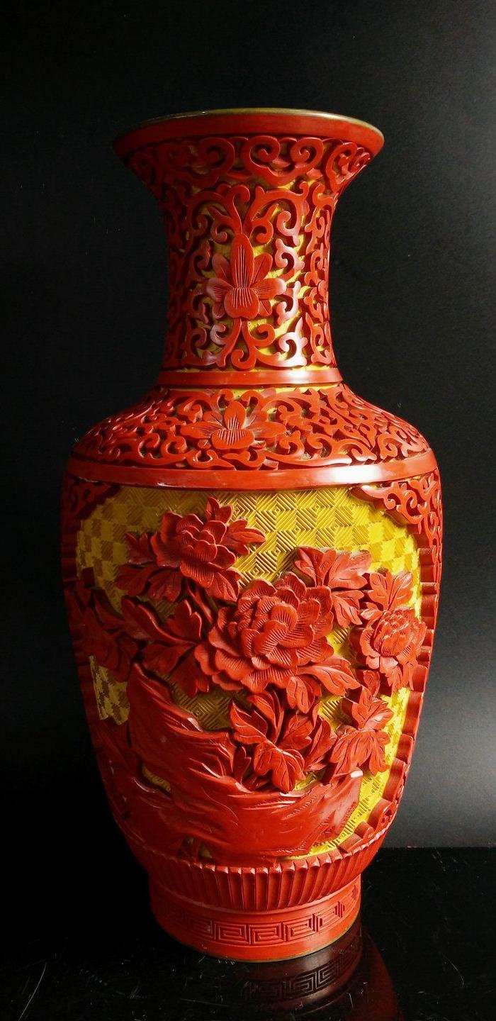 民国晚期 北京漆雕红黄双色大漆花卉花瓶 老剔红瓶_华夏古玩城_华夏收