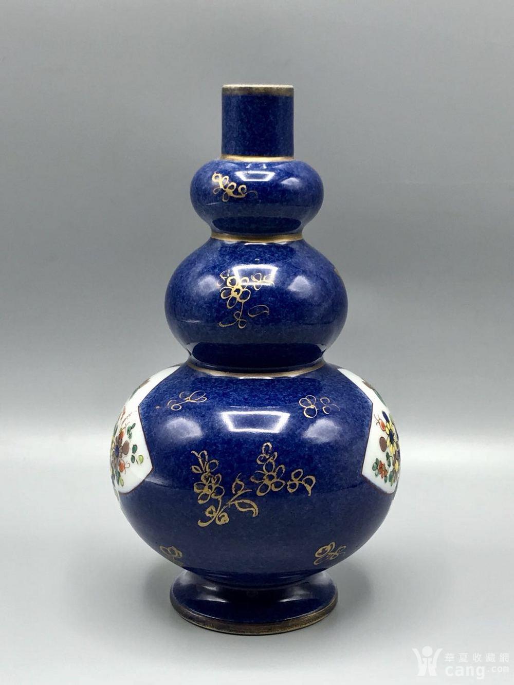 清光绪洒蓝釉描金开光花卉三层葫芦瓶