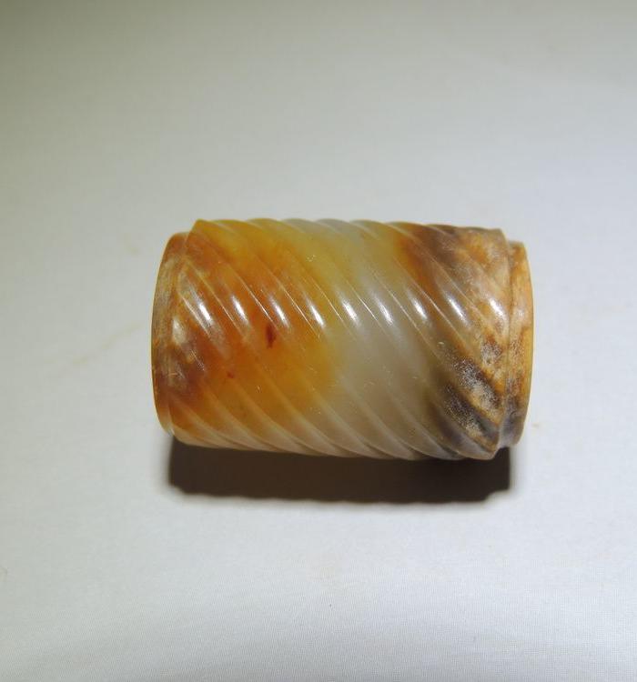 绞丝纹小勒子老玉串饰