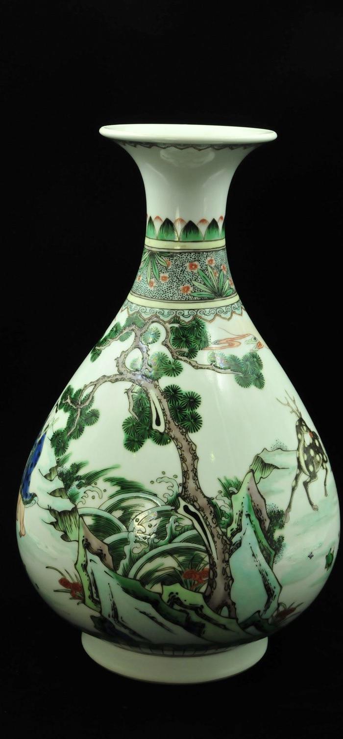 华夏古玩城 瓷器 明清 > 清康熙五彩八仙人物玉壶春 年代:清早期 艺术