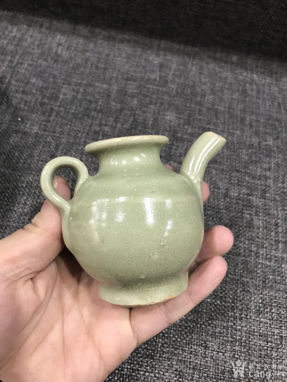 龙泉窑小茶壶