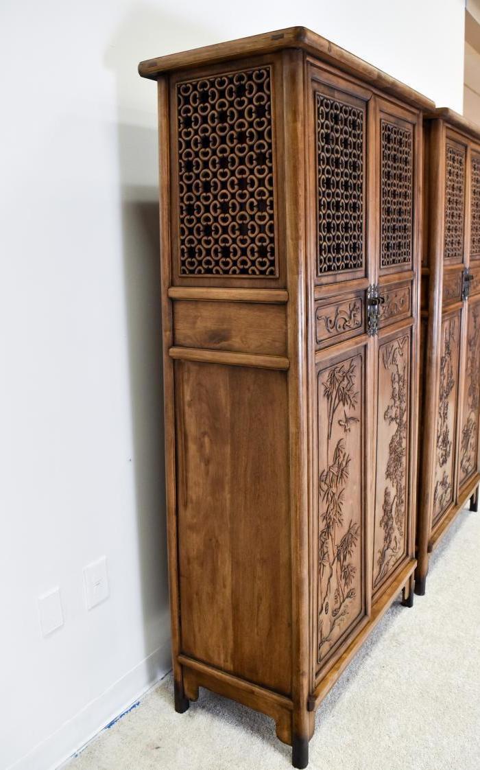 清代黄花梨双开门衣柜