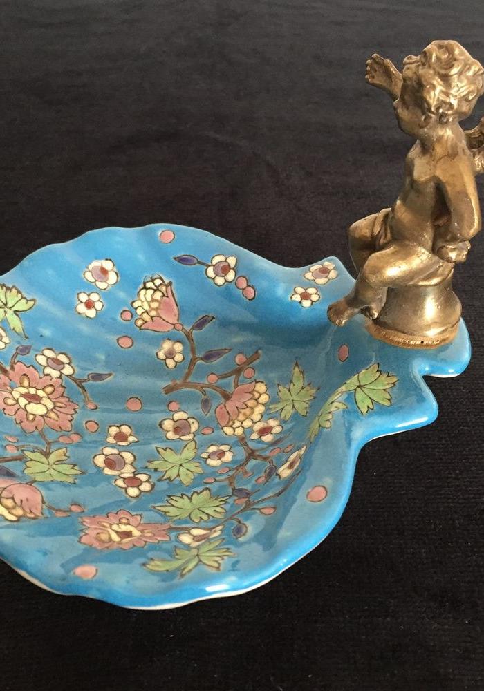 法国朗维粉彩镶铜天使贝形碟