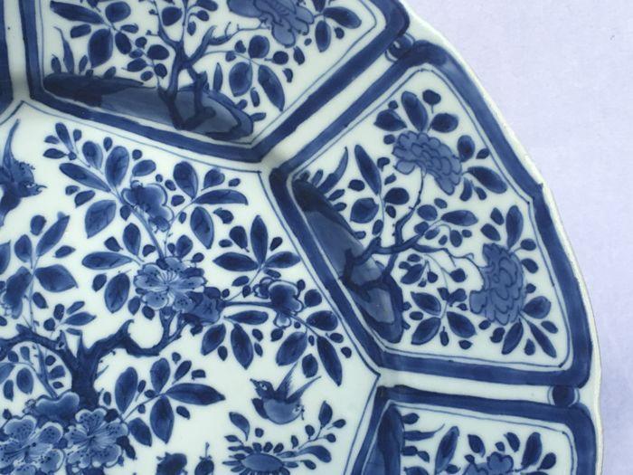 康熙植物花卉青花大盘