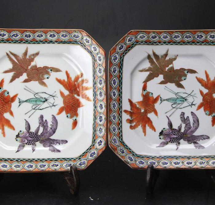 民国粉彩金玉满堂纹四方盘一对