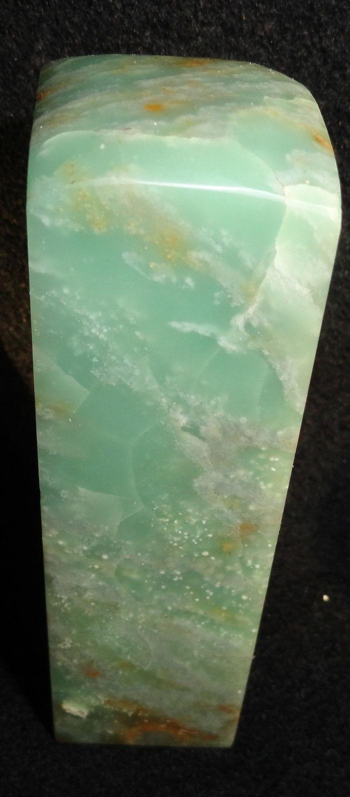 明代 山水纹 艾叶绿古印章料.