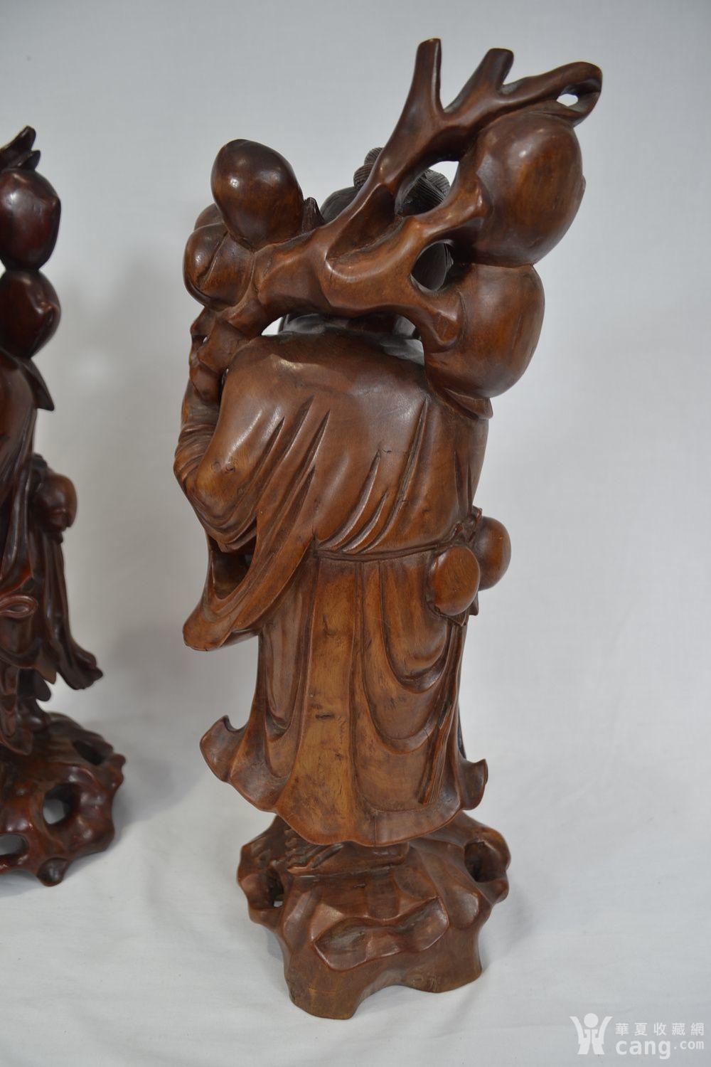 年代新旧:老 收藏价值:有一定收藏价值  意见参考:木雕看老物件,吻邋